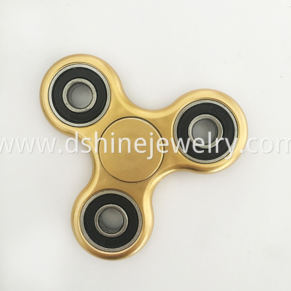 gold spinner